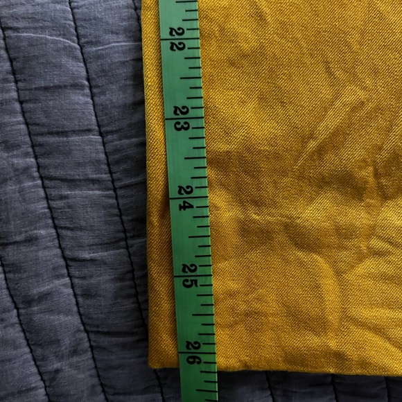 Banana Republic cropped ankle pants. - Picture 5 of 7